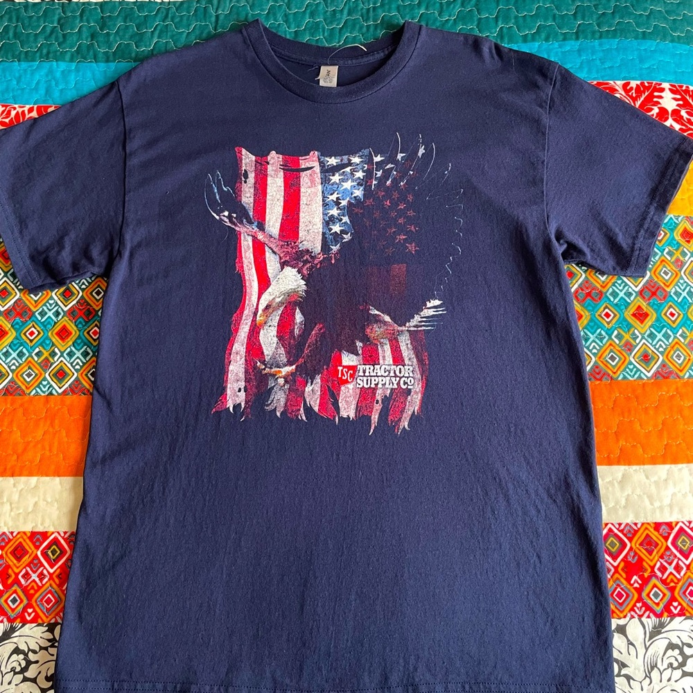 Mens T shirt